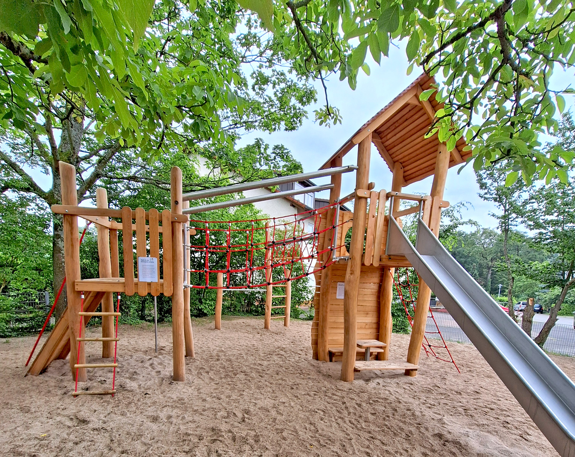 Neues Klettergerüst